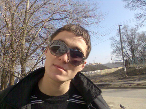 Руслан Ахматханов