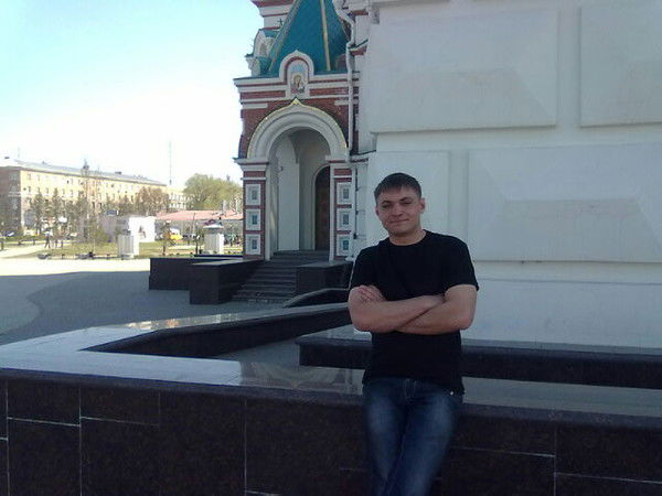 Виталя Лушников