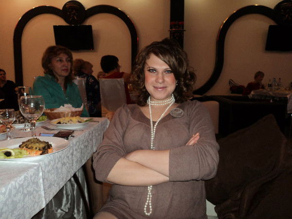 Елена Елена