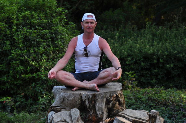 Саша Илларионов