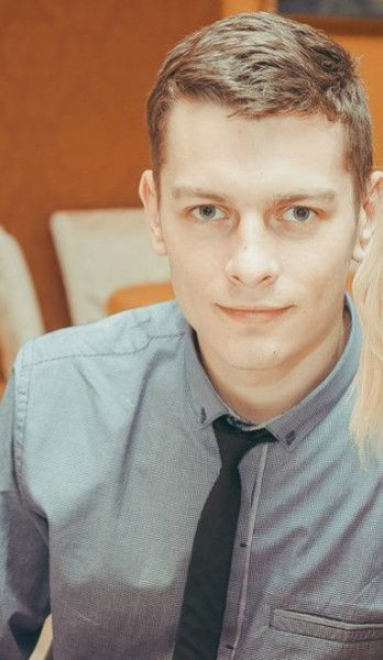 Женя Леонтьев