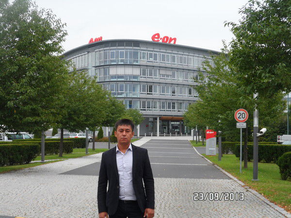 Олжас Байболатов