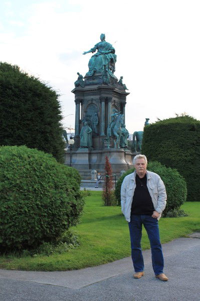 Александр Суслов