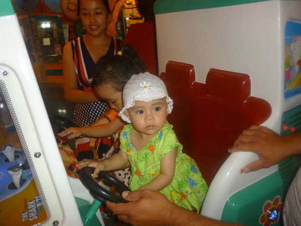 Модангуль Азизова