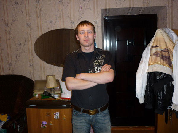 Женя Тихонов