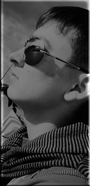 Нияз Сарваров