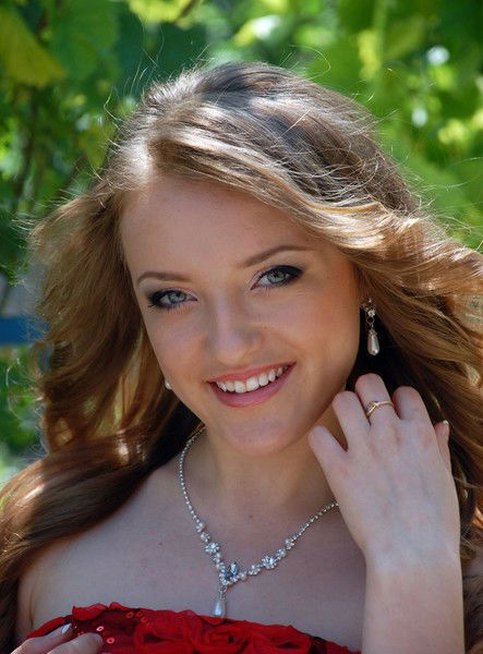 Алинка Дижинарь