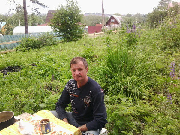 Александр Бенюх