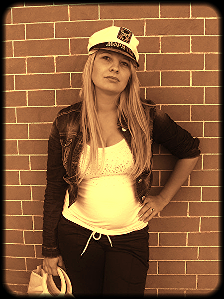 Анна Толстоброва