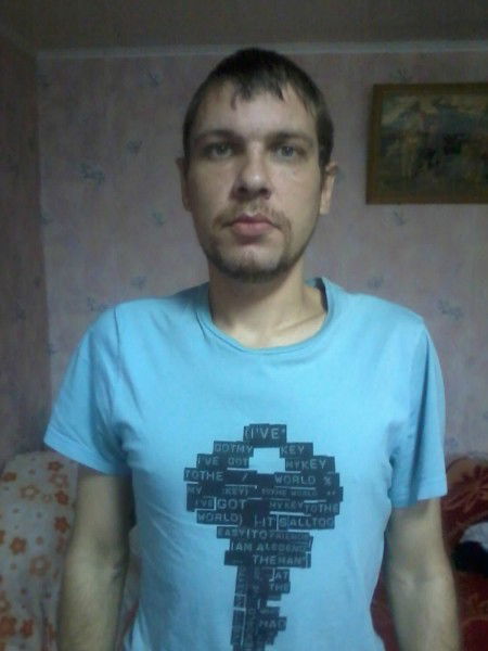 Андрей Попов