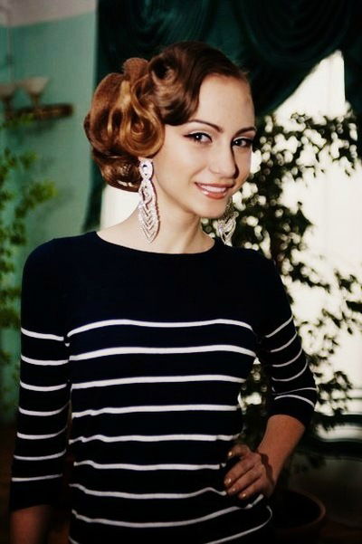 Мария Попова