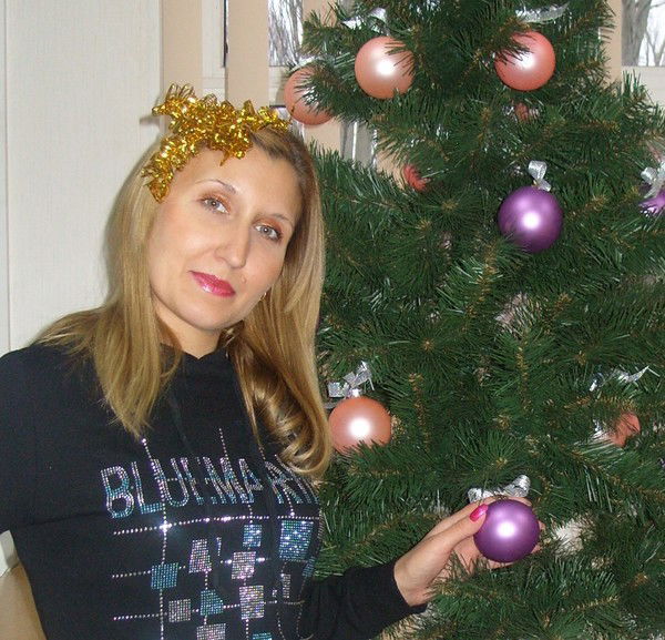 Анна Сухомлинова