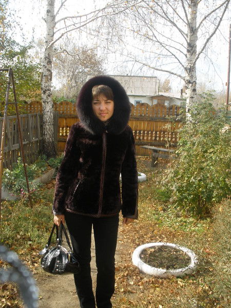 Роза Камнева