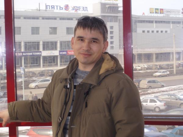 Рустем Сарваров