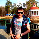 Антон Медведев