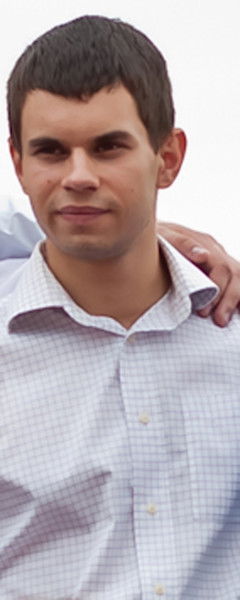 Александр Серов