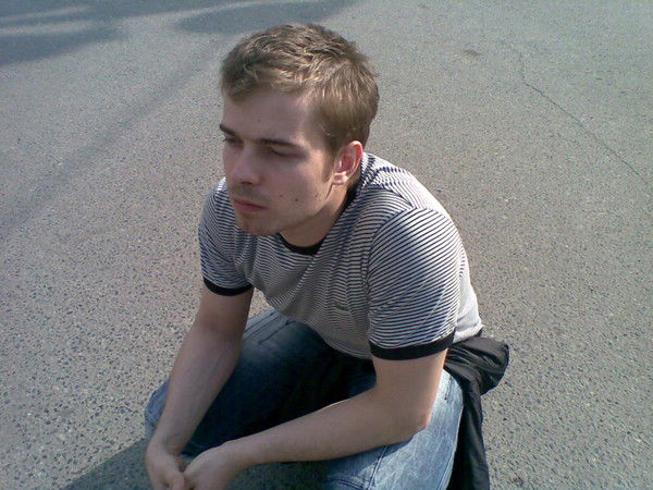 Максим Сафонов