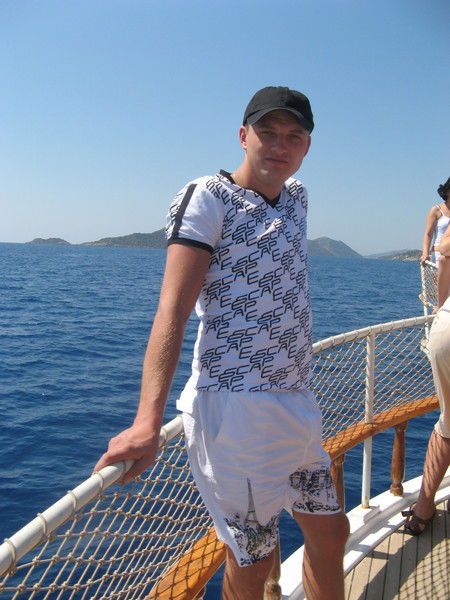 Александр Сонин