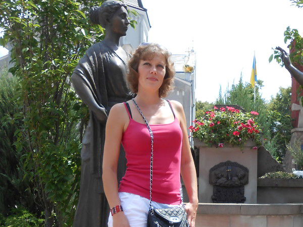 Оля Скусинец