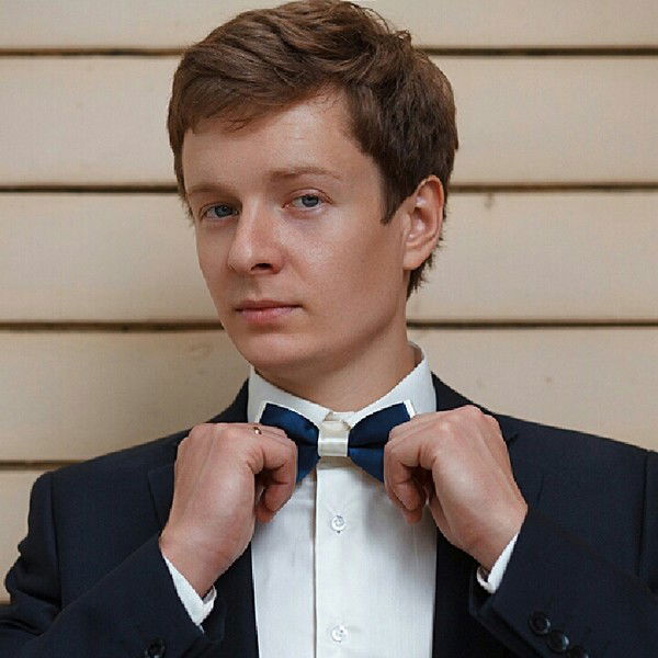 Сергей Лаврентьев