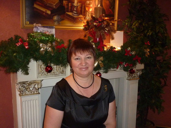 Людмила Петрова