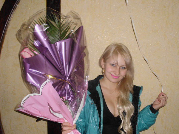 Нина Служаева