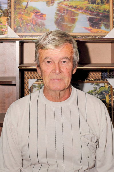 Виктор Лошкарев