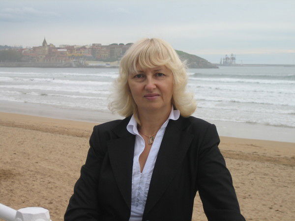 Елена Фролова