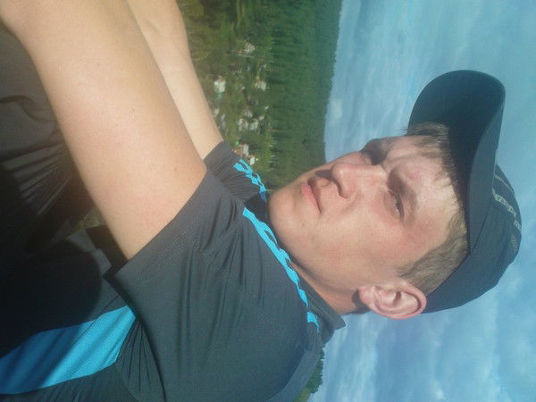 Влад Милютов