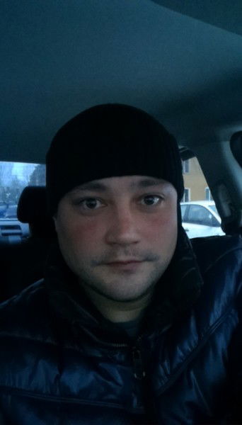 Антон Шарапов