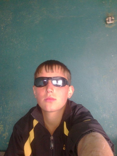 Денис Лежнев