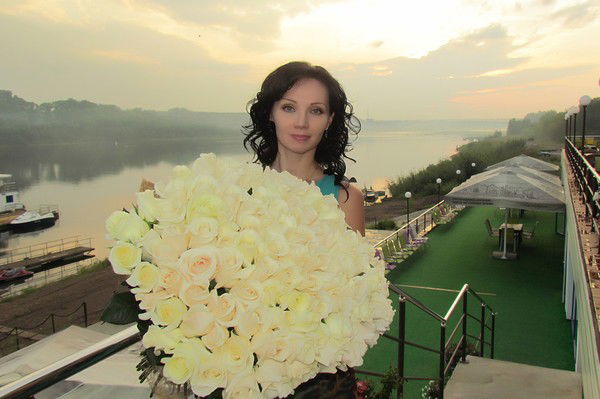 Наташа Хлопотова