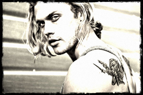 Henrih-August Of_Darkness_Egali