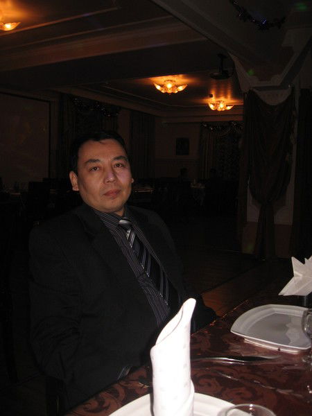 Даурен Шарипов