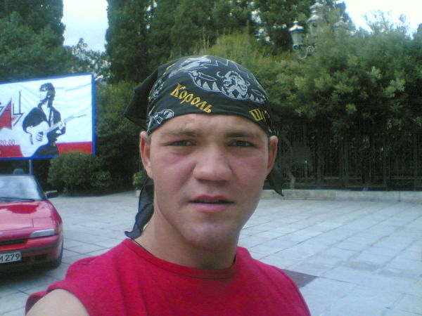 Денис Гренадер