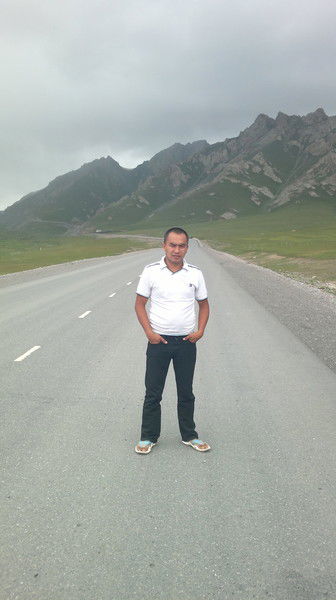 Азиз Алишеров