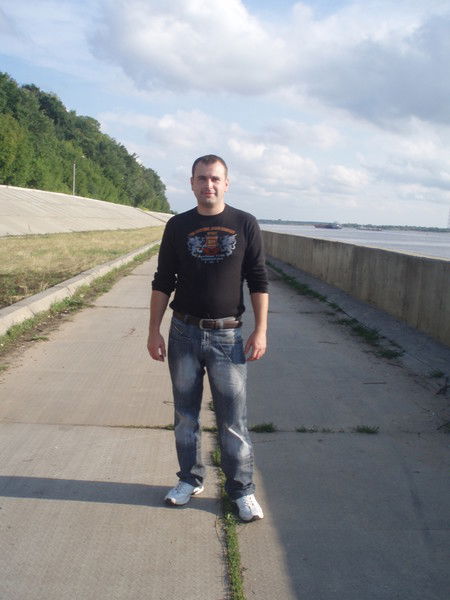 Николай Волков