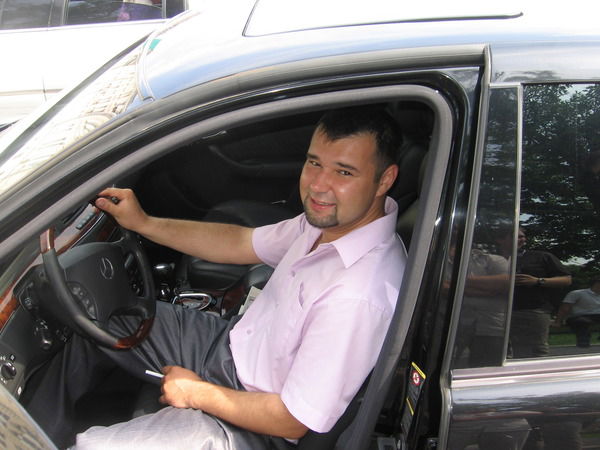 Юрий Емельянов