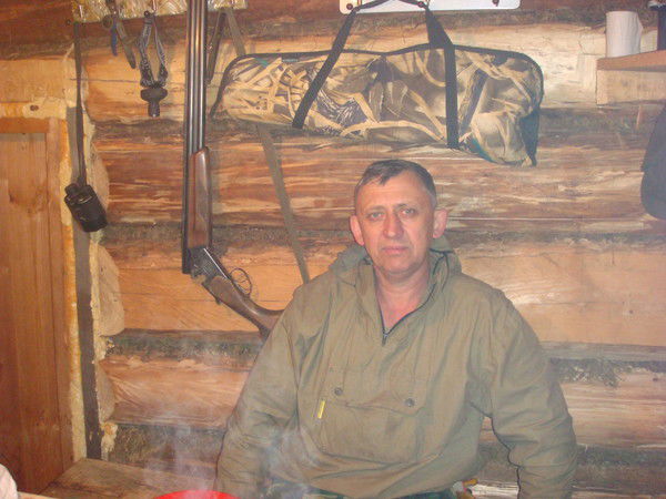 Александр Власов