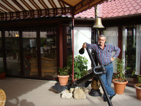 Дмитрий Цончев