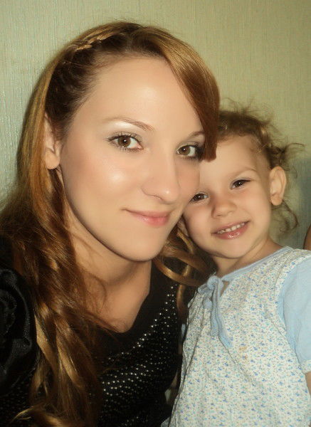 Анна Зернова