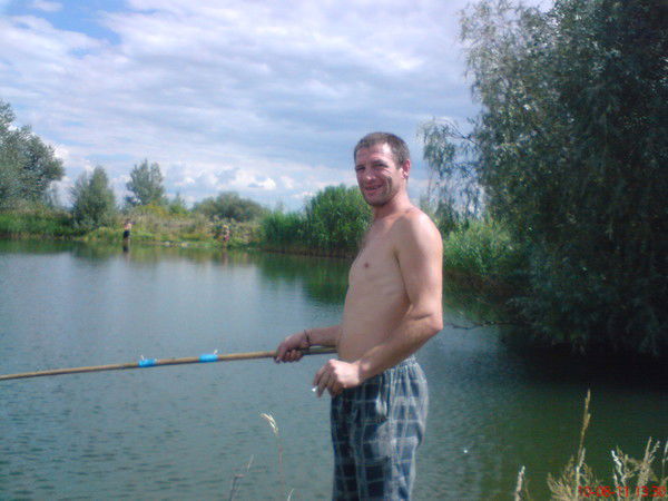 Александр Леонтьев