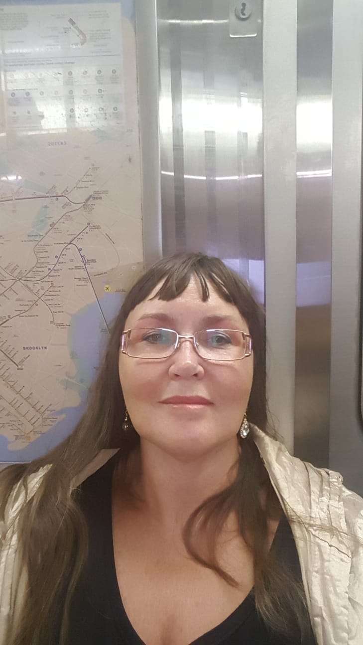 Елена Япи