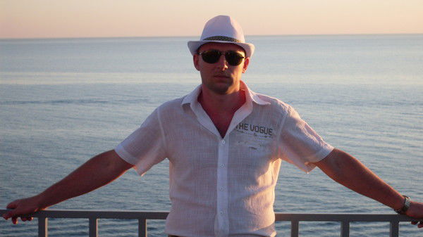 Евгений Аксенов