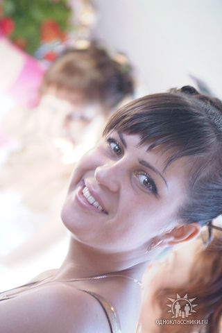 Анютка Татарникова