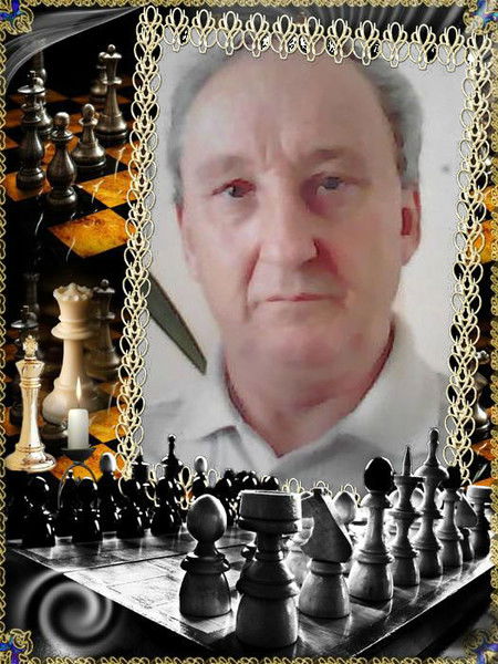 Ростислав Ларинов