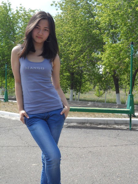 Айым Сакиянова