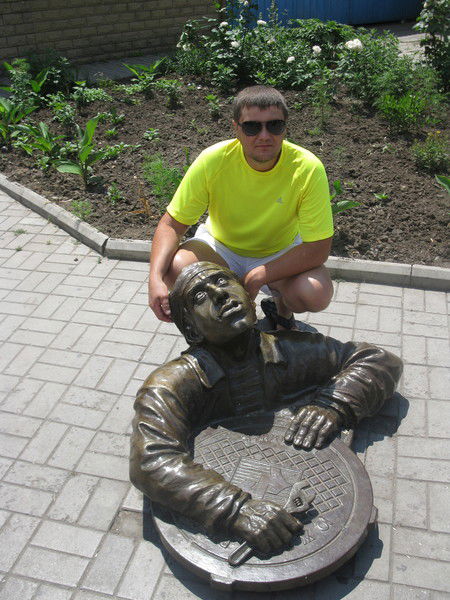 Владимир Момот