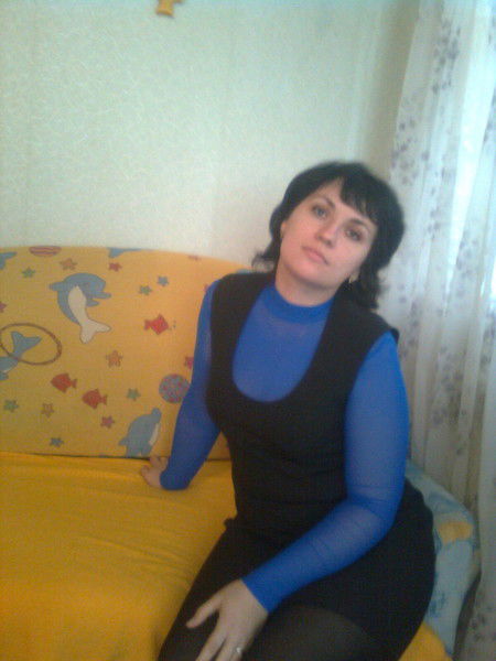 Анна Захарова