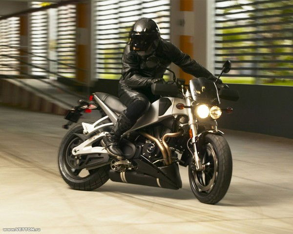 Михаил Харитонов